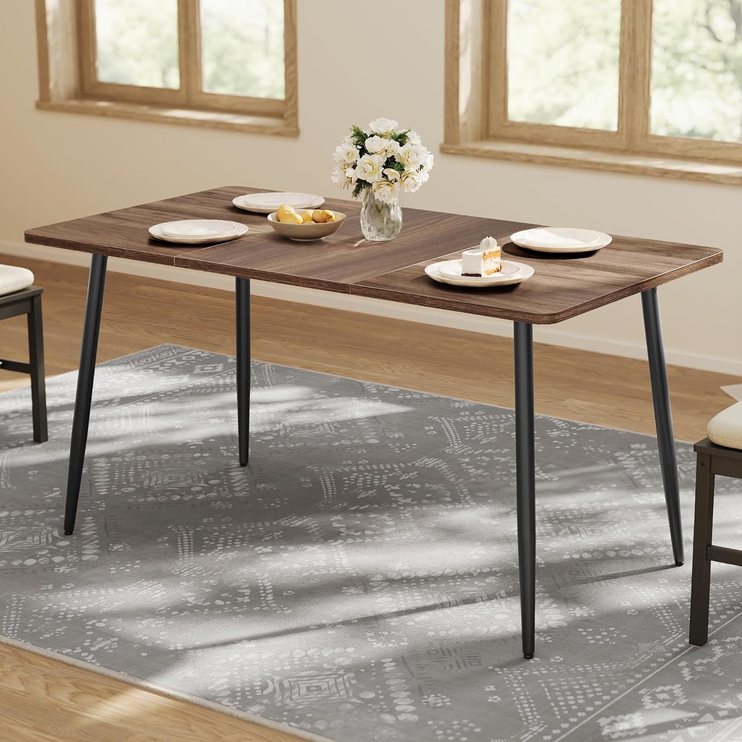 VASAGLE 55.1″ Dining Table for 4-6 People, Modern Kitchen Table, Heat-Resistant Tabletop, Quick Assembly, for Dining Room, Natural Walnut and Ink Black, Island Collection UKDT100K02V2